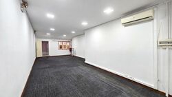 Smith Street (D1), Retail #511317511